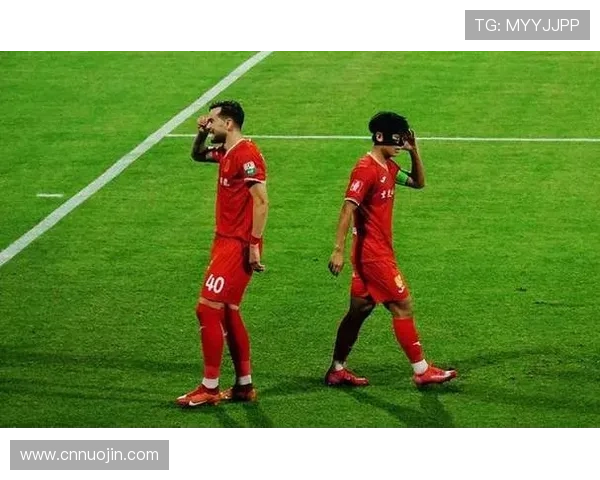 球员突破心理瓶颈后表现持续稳定最终赢得全队队友集体称赞与信任