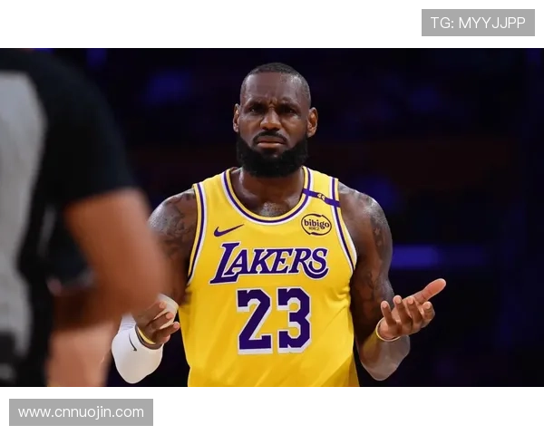 布莱斯前场篮板补篮詹姆斯兴奋转发赛场瞬间赞叹6号表现出色